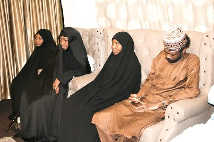  visit to sheikh by brothers and sisters from kano 